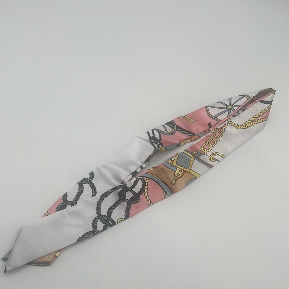 BNWT - SATIN BAG SCARF